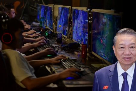 TRÒ CHƠI LẬT ĐỔ CHẾ ĐỘ CỘNG SẢN