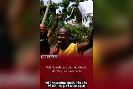 Việt Nam đứng trước yêu cầu về đối thoại và minh bạch.