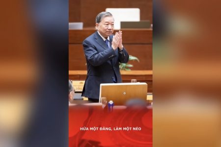 Hứa một đằng, làm một nẻo
